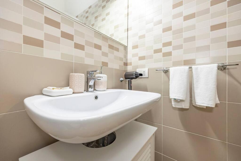 Apartment Roma Relax 2 Con Wifi-Ac-Netflix Kültér fotó