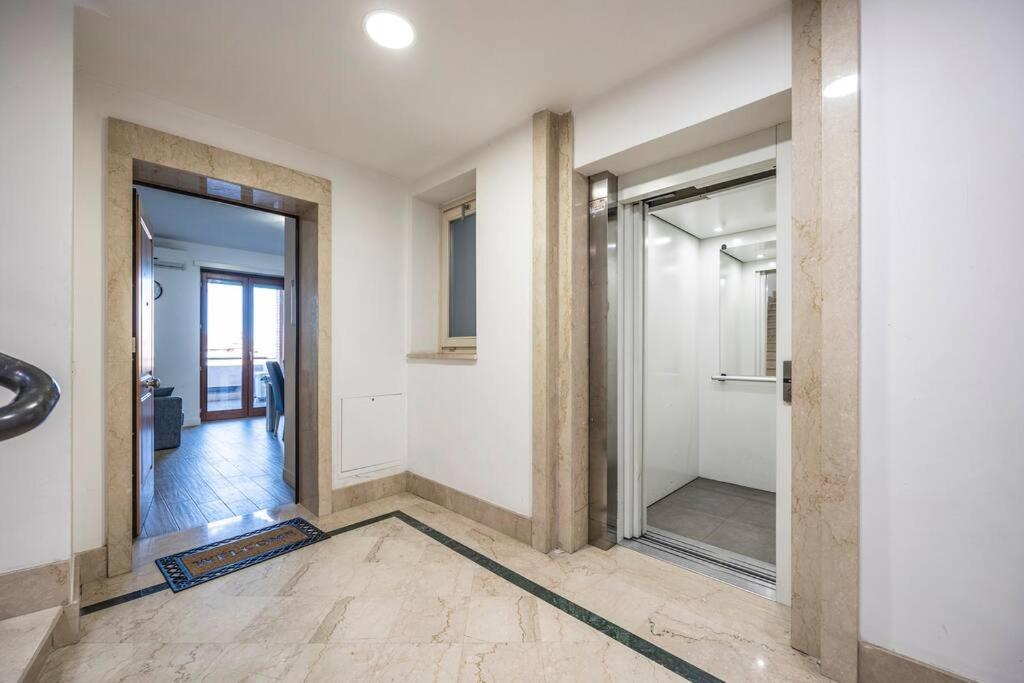 Apartment Roma Relax 2 Con Wifi-Ac-Netflix Kültér fotó